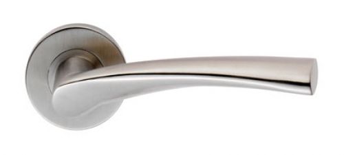 Click Here To Enlarge This Photo Of CSL1121SSS - Carlisle Brass Eurospec 'Breeze' Designer Lever on Round Rose (G304) Satin Stainless Steel