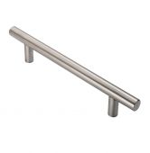 PCT1600SSS - Carlisle Brass Eurospec 775mm (o/a) x 600mm (c/c) x 30mm (dia) Straight Pull Handle (G316) Satin Stainless Steel