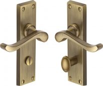 V815-AT Heritage Brass Door Handle For Bathroom Bedford Design Antique Brass Finish