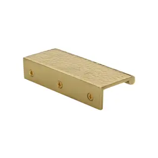 HAMEPR100 40-PB Heritage Brass Hammered EPR Edge Pull Cabinet Handle 100mm Polished Brass finish