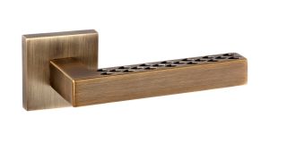Atlantic - SP228WAB Senza Pari 'Pianni' Designer Lever on Square Rose - Weathered Antique Bronze