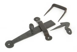 33160 From The Anvil Beeswax Latch Set
